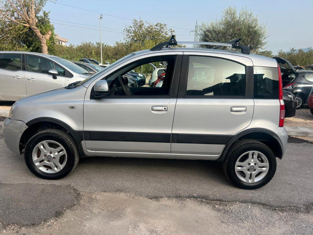 Fiat Panda 4x4 Panda 1.3 mjt 16v Glam 4x4 LEGGI