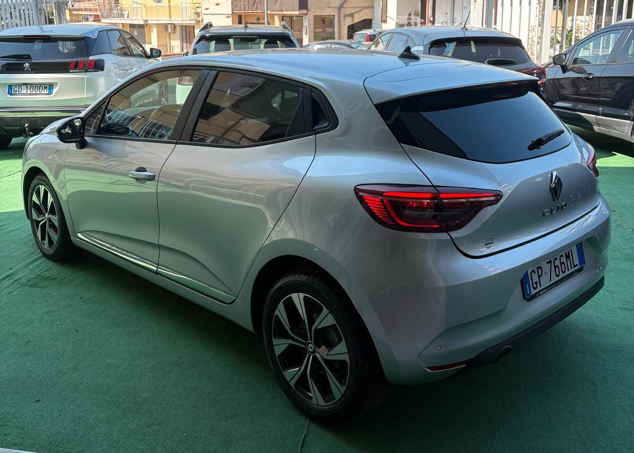 Renault Clio Blue dCi 100 CV 5 porte business