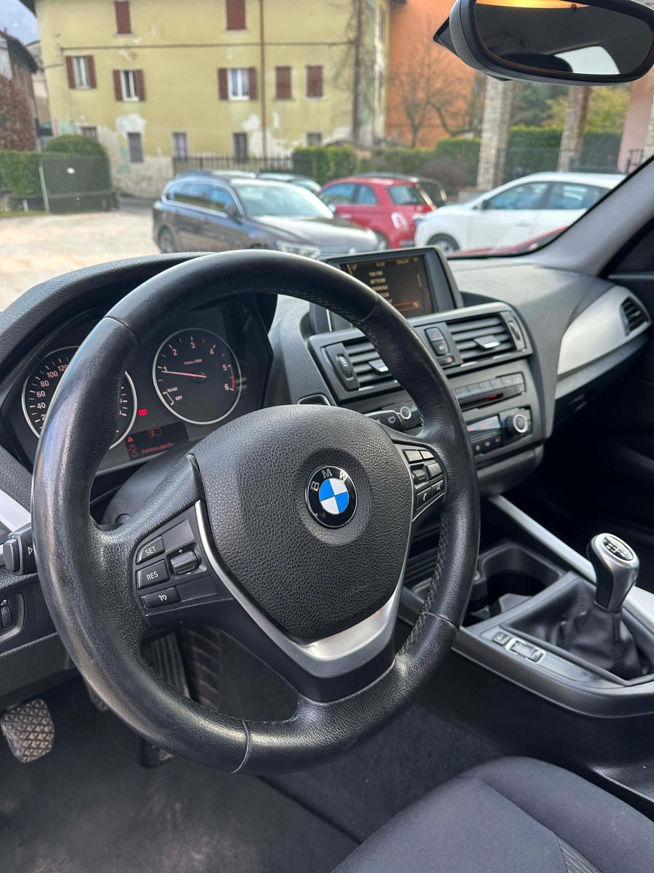 Bmw 116d 5P URBAN KMCERT AUTOMAT KMCERT GARANZKA