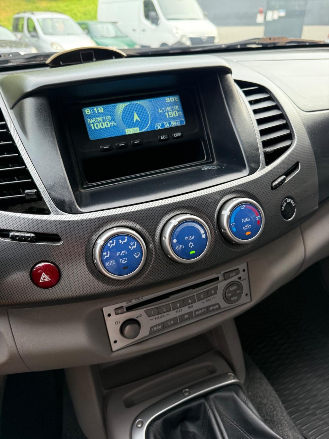 Mitsubishi L200 2.5 DI-D/136CV Double Cab Invite