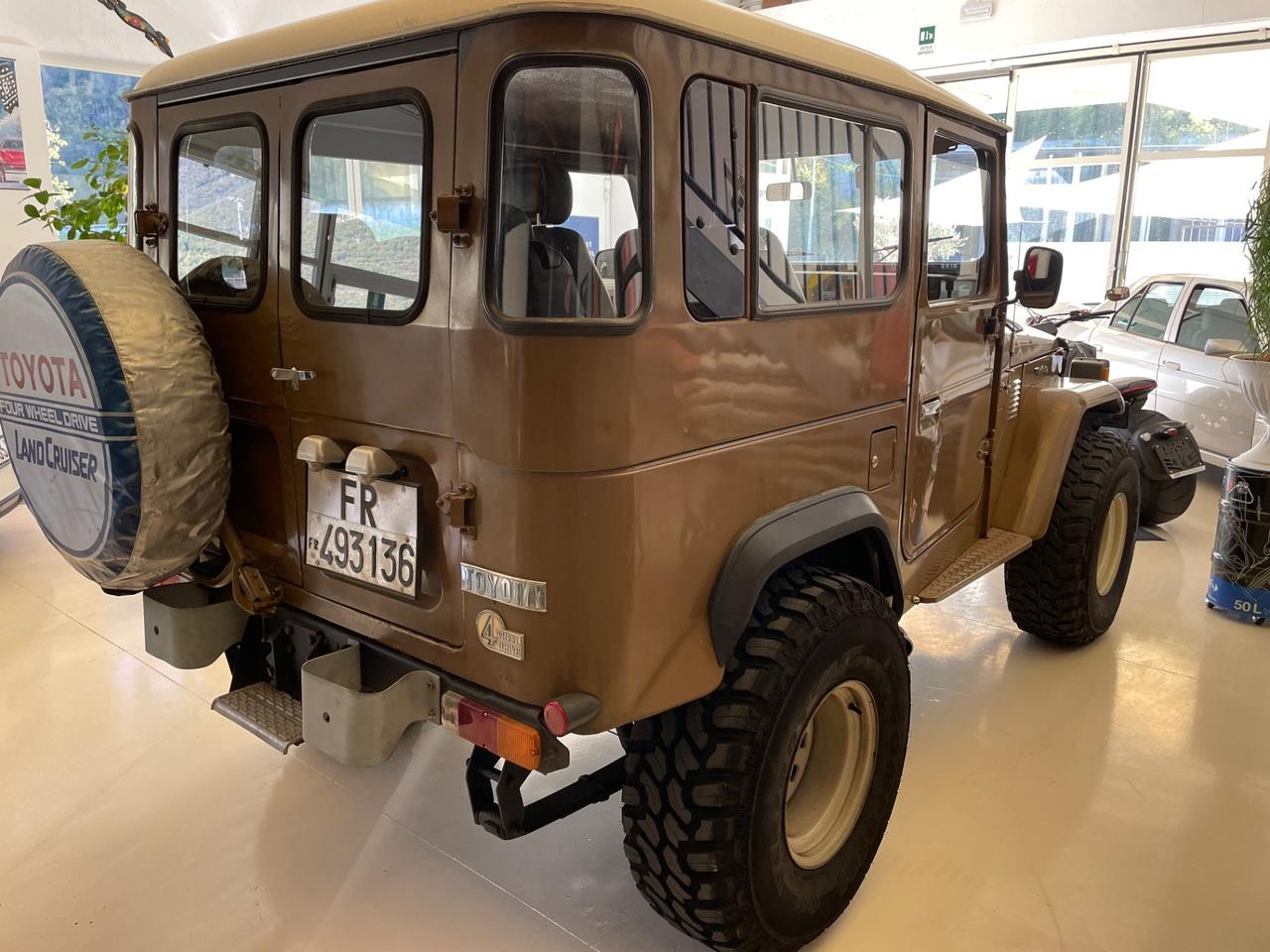 Toyota Land Cruiser BJ 42 3400 diesel 9o cv