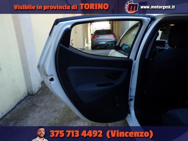 LANCIA Ypsilon 1.0 FireFly 5 porte S&S Hybrid Ecochic Silver