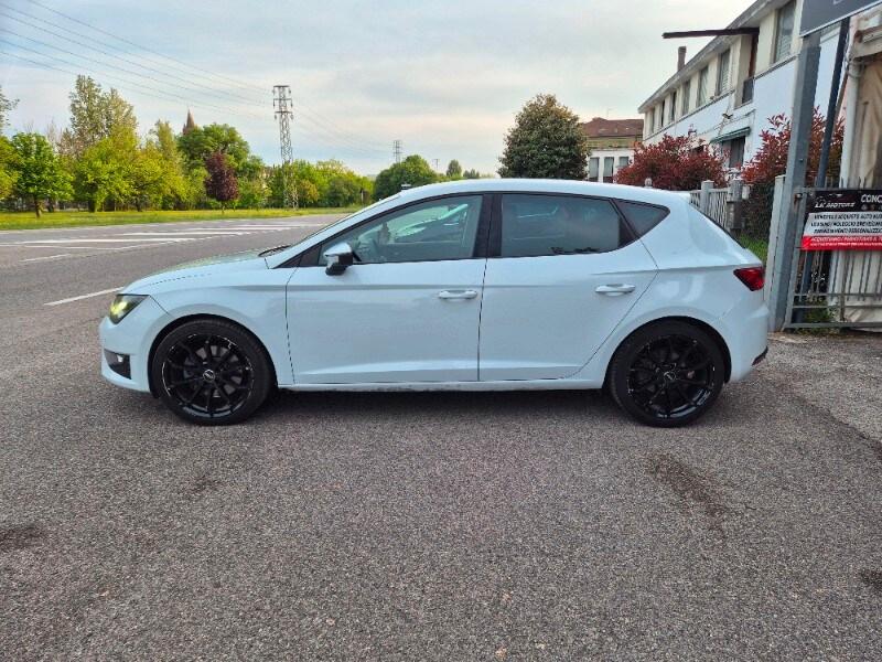 SEAT Leon 3ª serie Leon 2.0 TDI 184 CV DSG 5p. FR