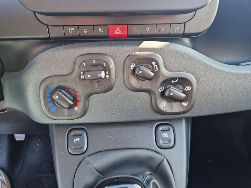 FIAT Panda Serie 7 1.0 70cv HybridPanda