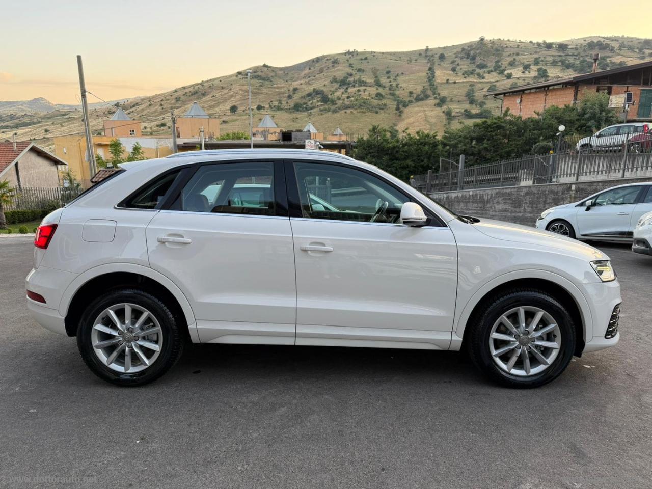 AUDI Q3 2.0 TDI 120CV S TRONIC