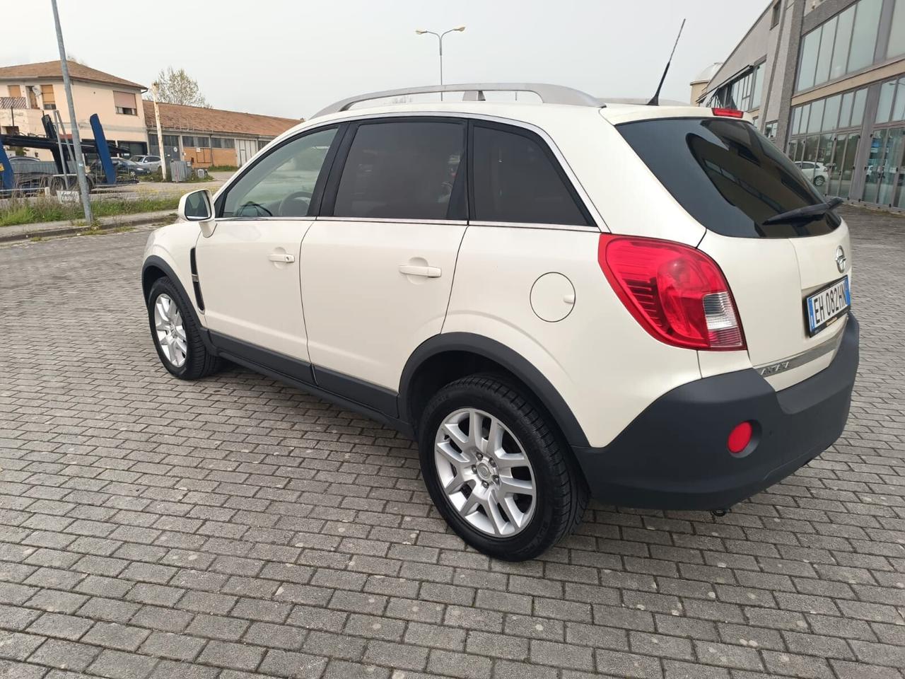 Opel Antara 2.2 CDTI 4X4 del 2012 SOLO 133.000 KM