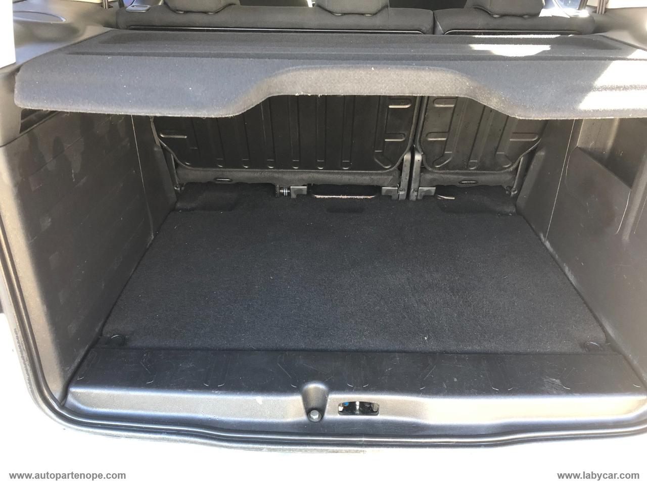 PEUGEOT Partner Tepee BlueHDi 100 Outdoor