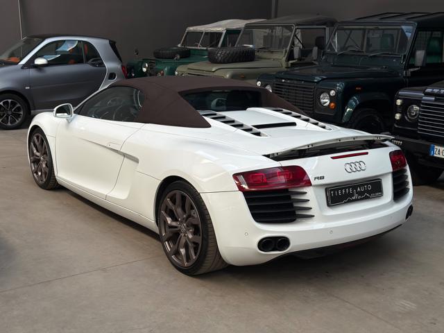 AUDI R8 Spyder 4.2 V8 FSI quattro R tronic