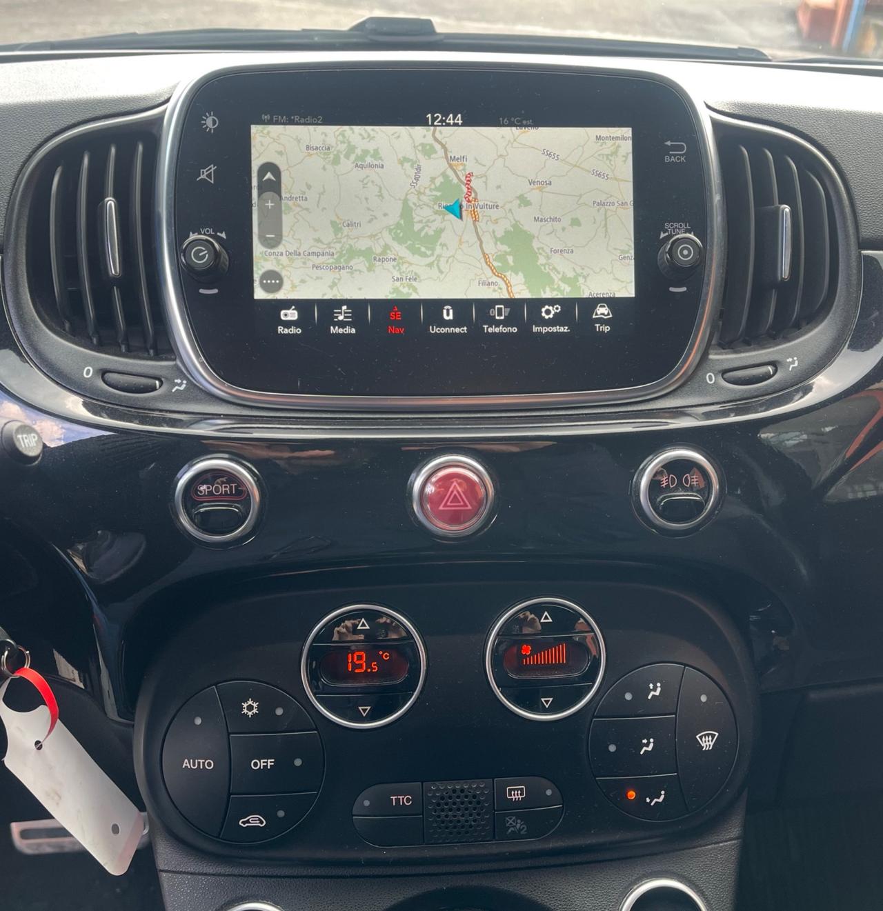 Abarth 595 1.4 T-Jet 165 CV Scorpioneoro-km65000-