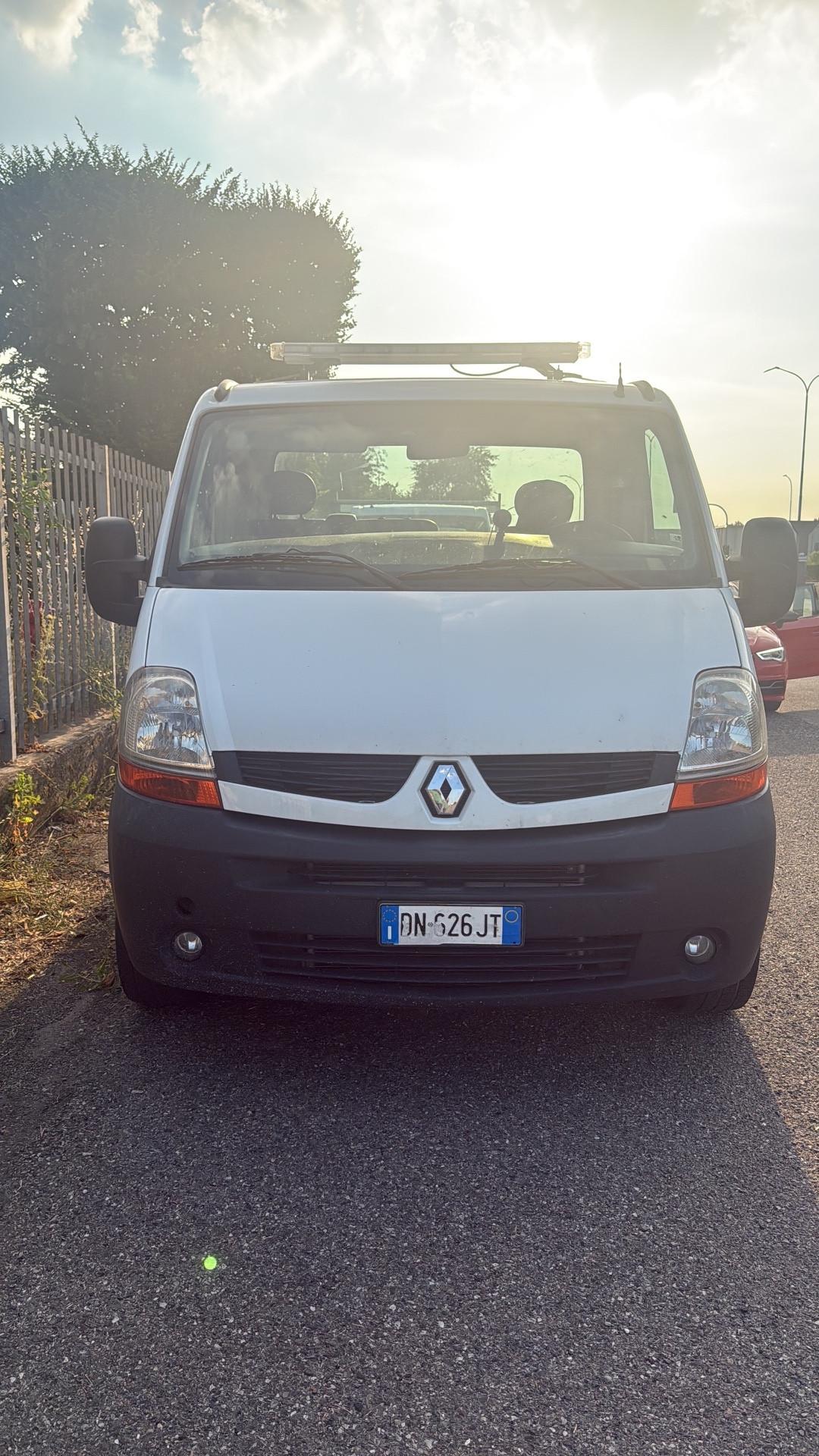 Renault Master Carroattrezzi comear