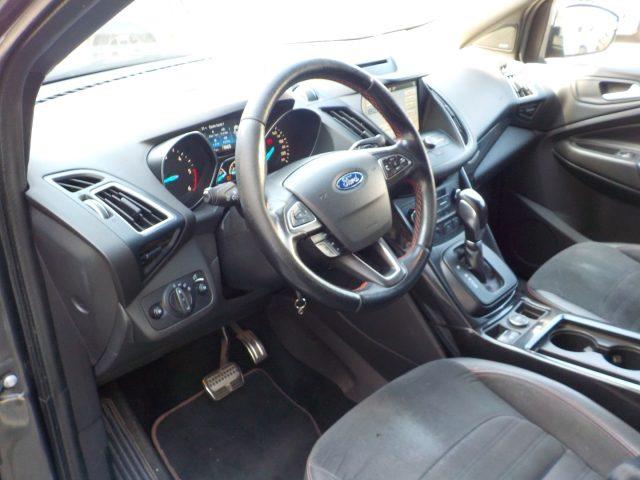 FORD Kuga 1.5 TDCI 120CV S&S 2WD Powershift ST-Line