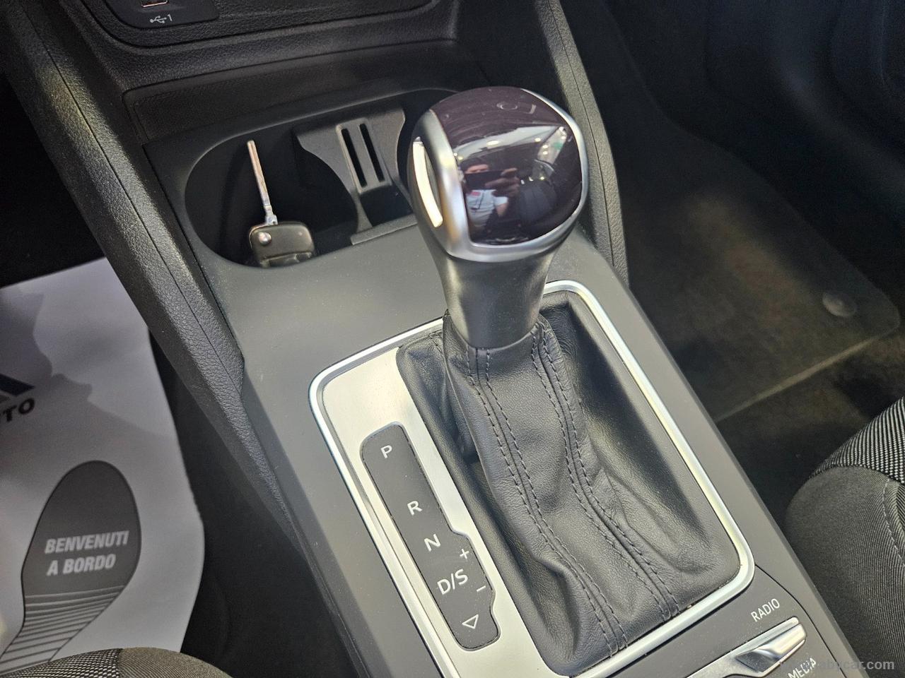 AUDI Q2 30 TDI S tronic Business