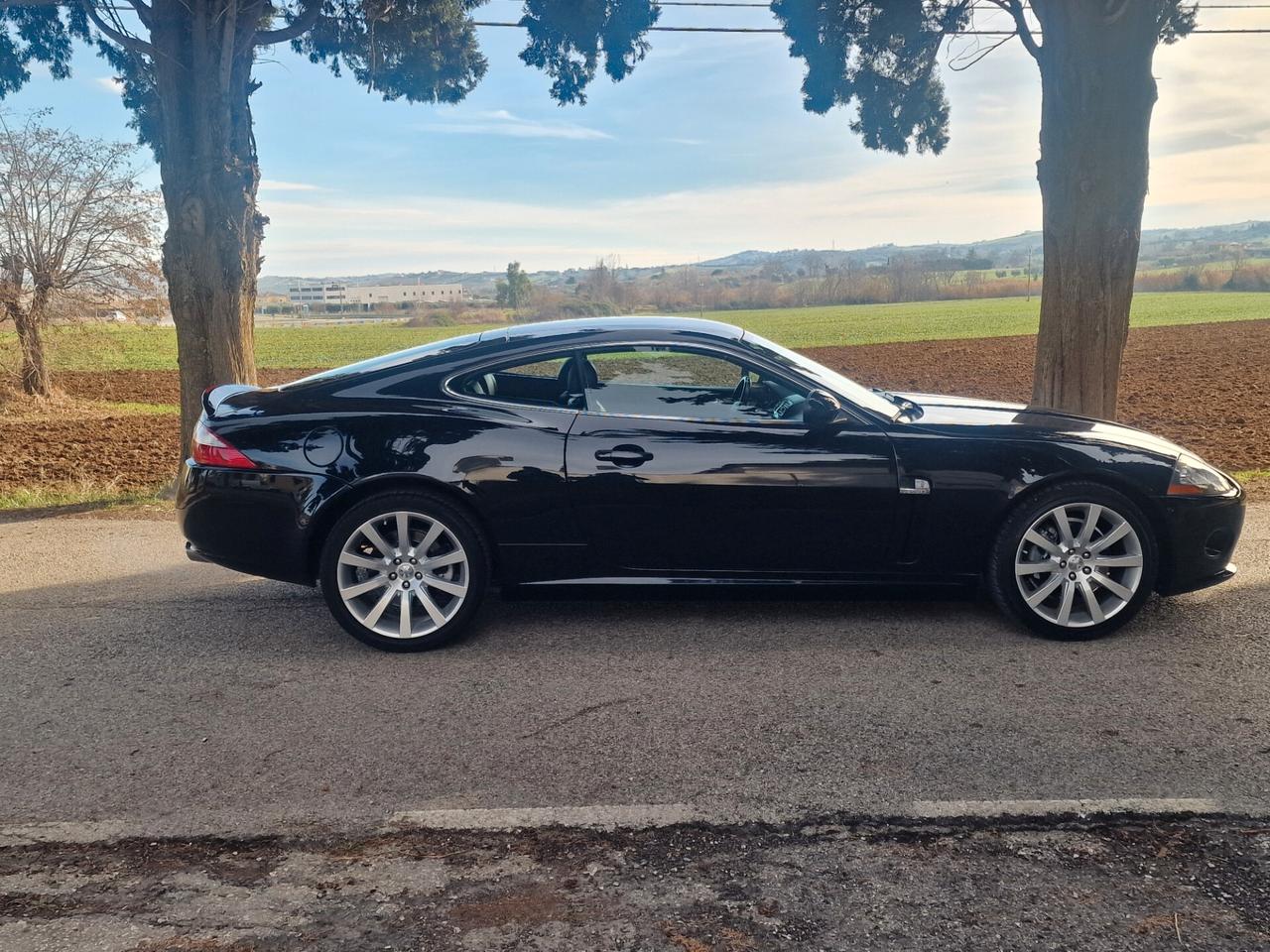 Jaguar XK 4.2 V8 Coupé - Solo 38.000 km !!!