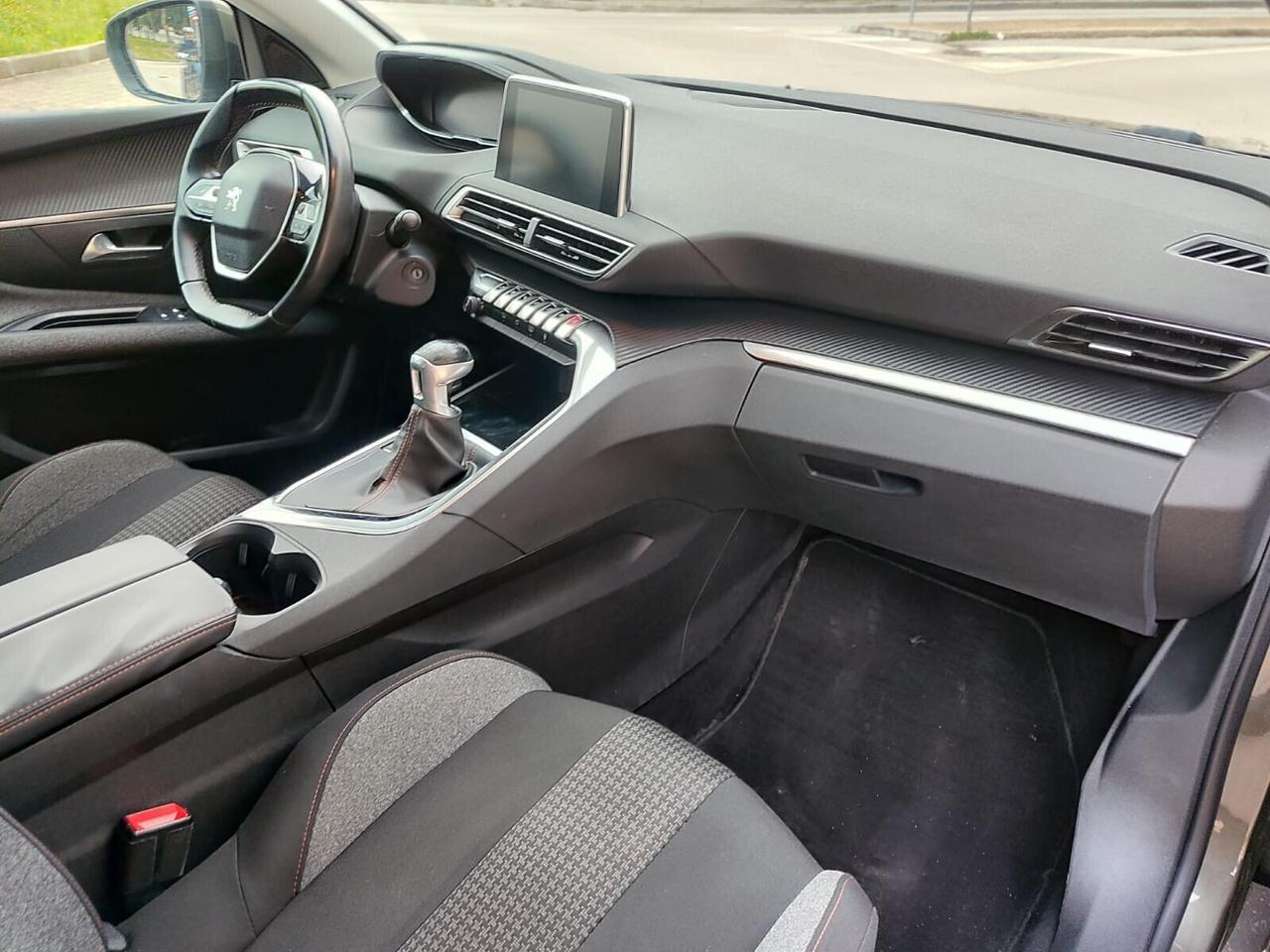 Peugeot 3008 1.5 BlueHDi 130 CV 2018