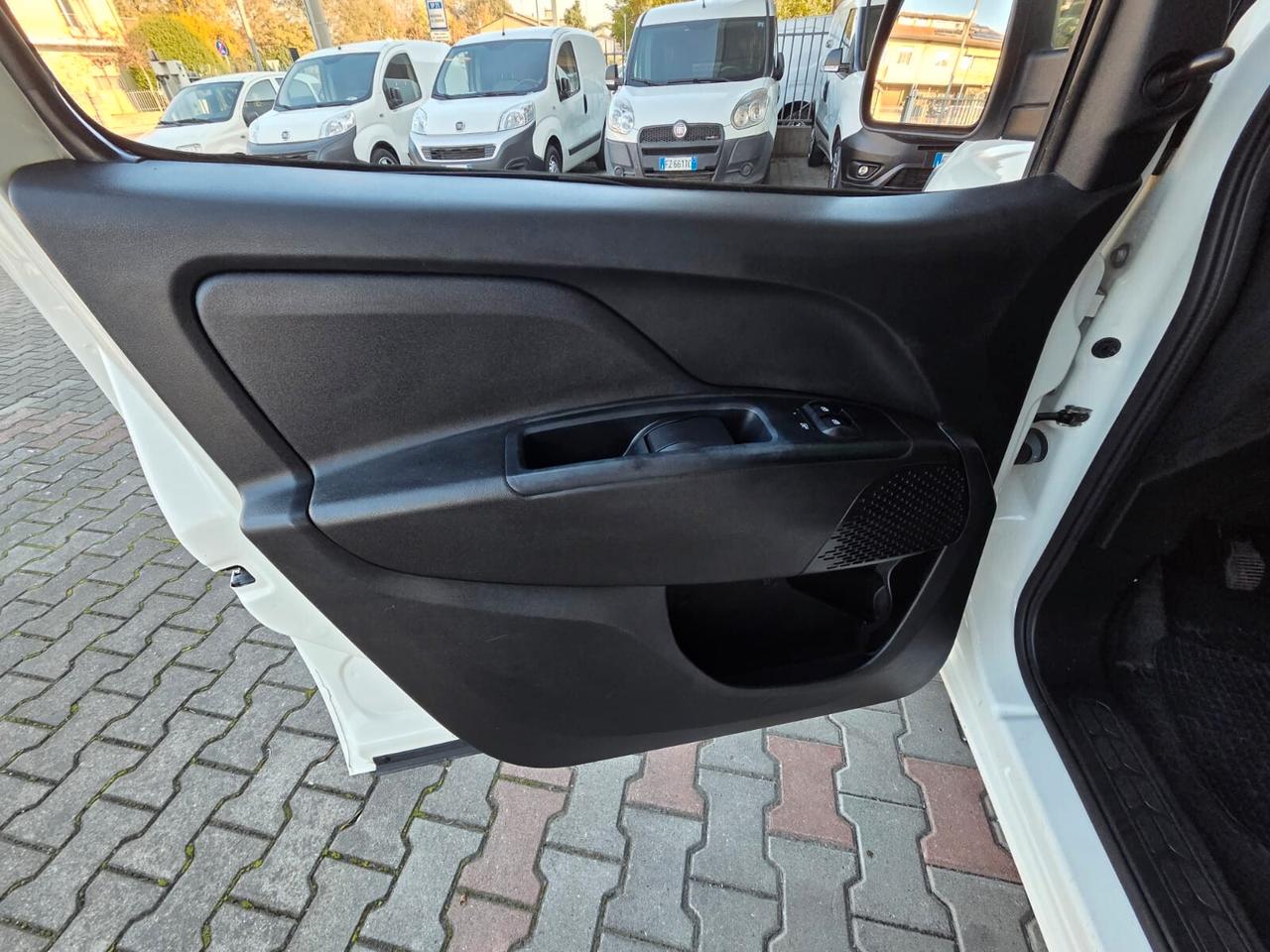 Fiat Doblo Doblò 1.4 T-Jet Natural Power PL-TN Cargo Maxi Lamierato SX