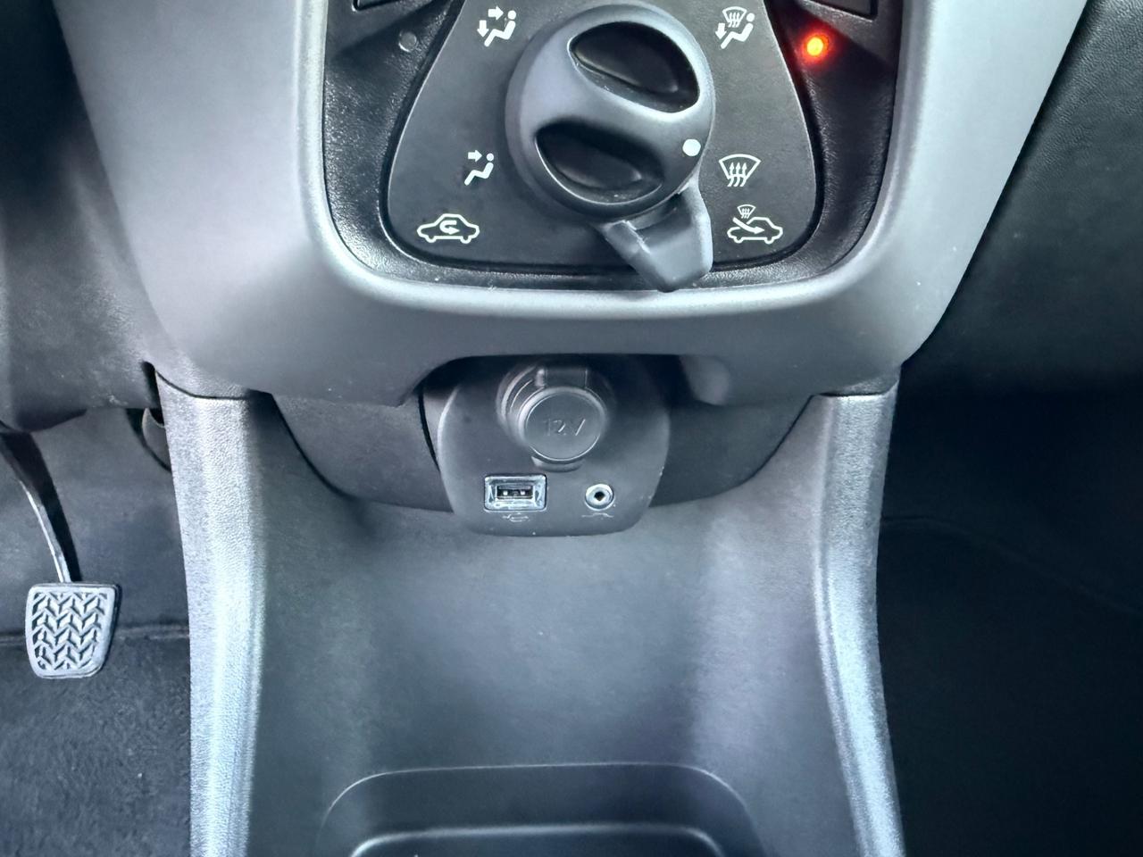 Peugeot 108 VTi 72 5 porte