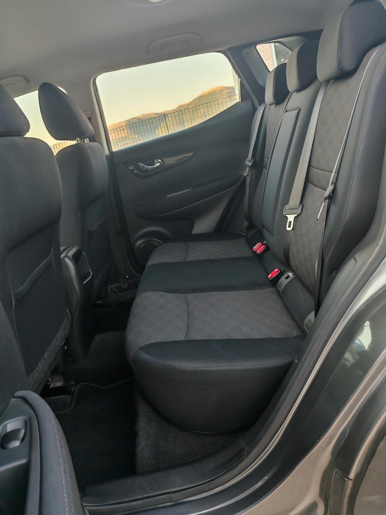 Nissan Qashqai 1.6 dCi DPF Tekna