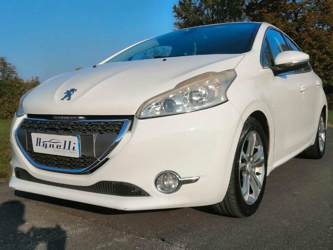 Peugeot 208 1.6 e-HDi 92 CV 5 porte Allure