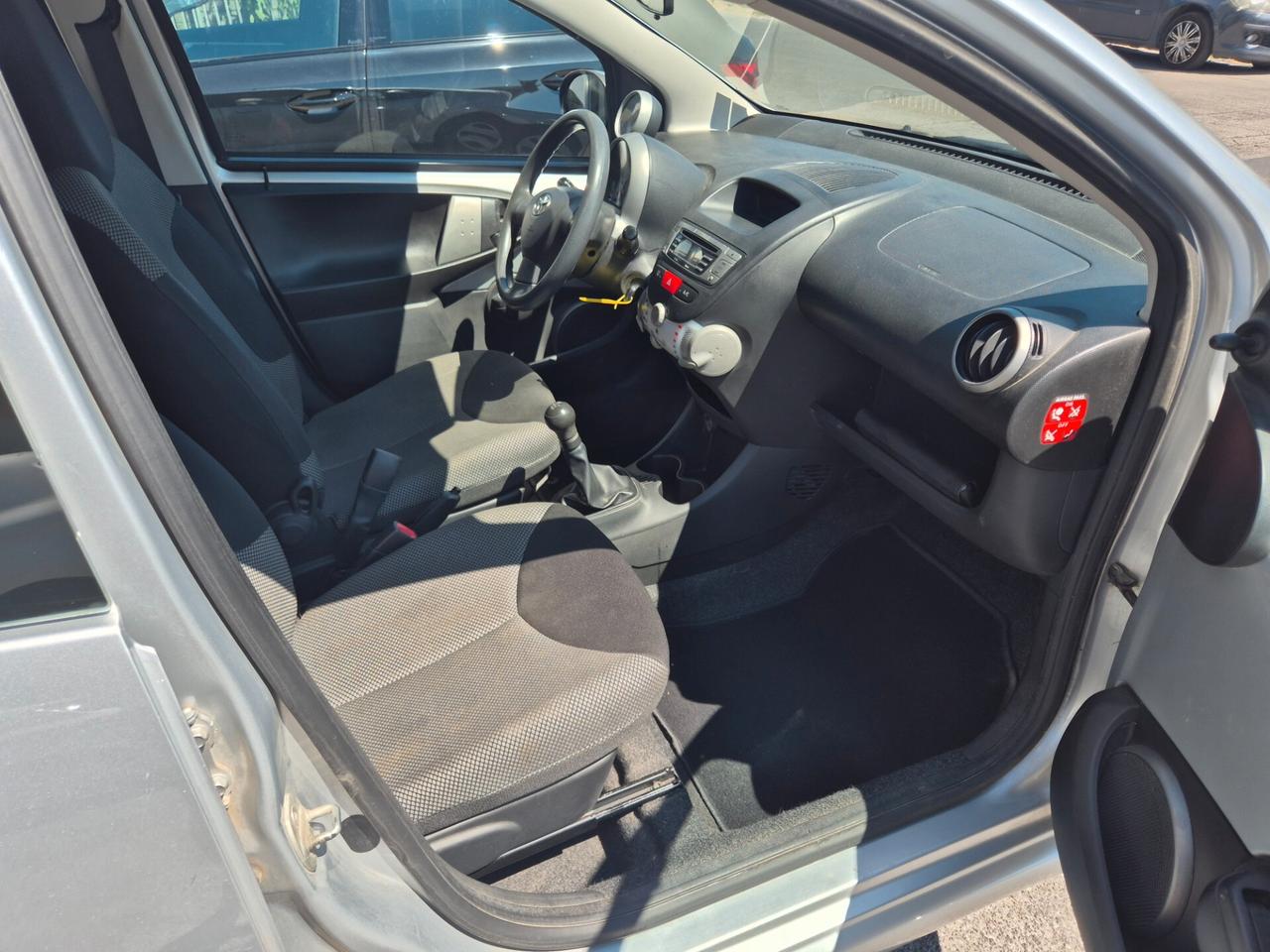 Toyota Aygo 1.0 12V VVT-i 5 porte Active Connect
