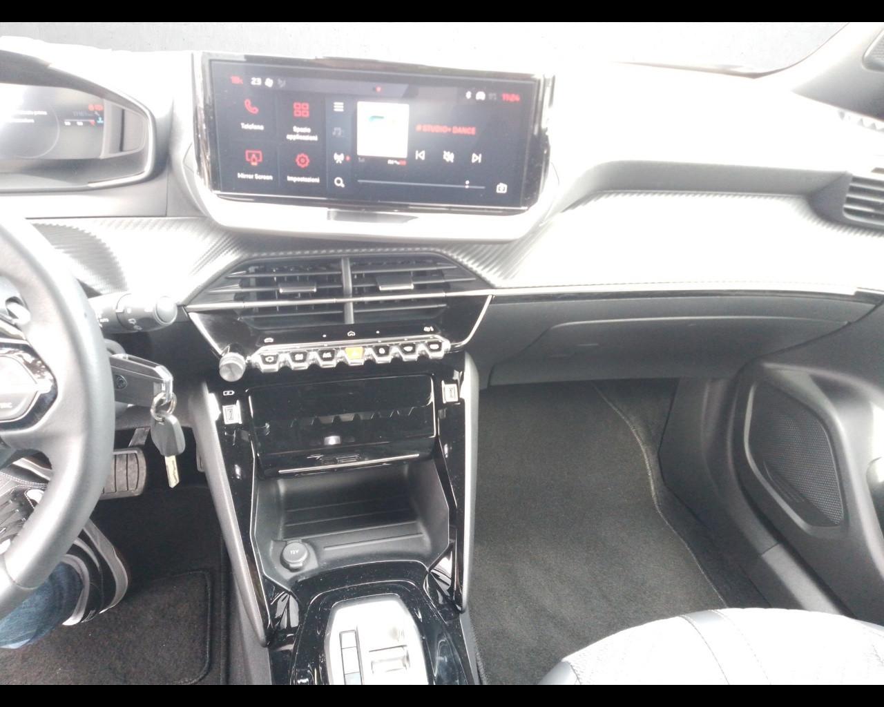 PEUGEOT 2008 2ª serie - 2008 BlueHDi 130 S&S EAT8 Allure