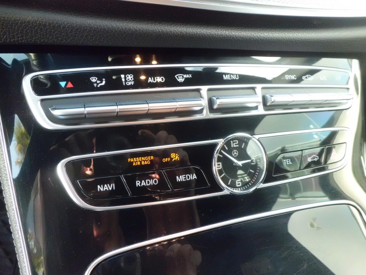 Mercedes-benz E 220 d Auto Premium Plus