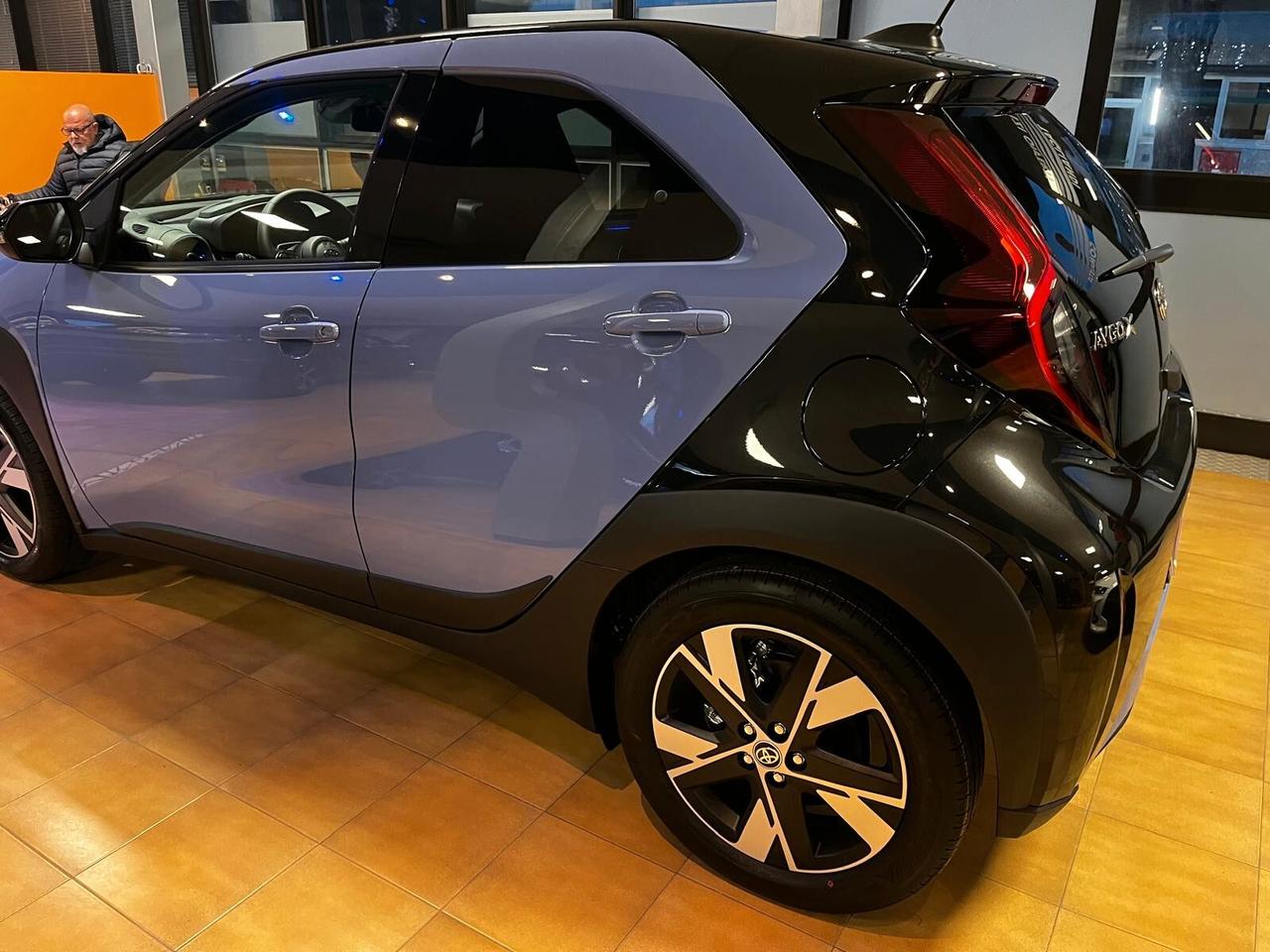 Toyota Aygo X 1.0 VVT-i 72 CV 5 porte Active S-CVT