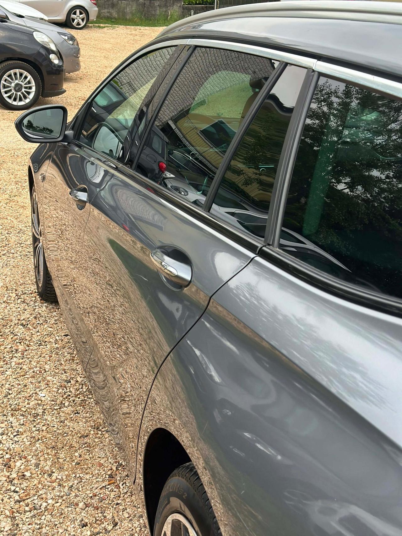 Opel INSIGNA 1.6 CDTI ST COSMO KMCERT NAVI EU6