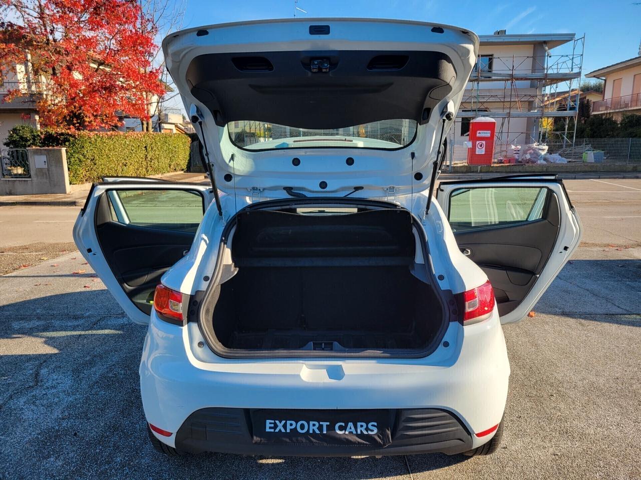 Renault Clio 1.5 dCi 75CV AUTOCARRO NEOPATENTATI