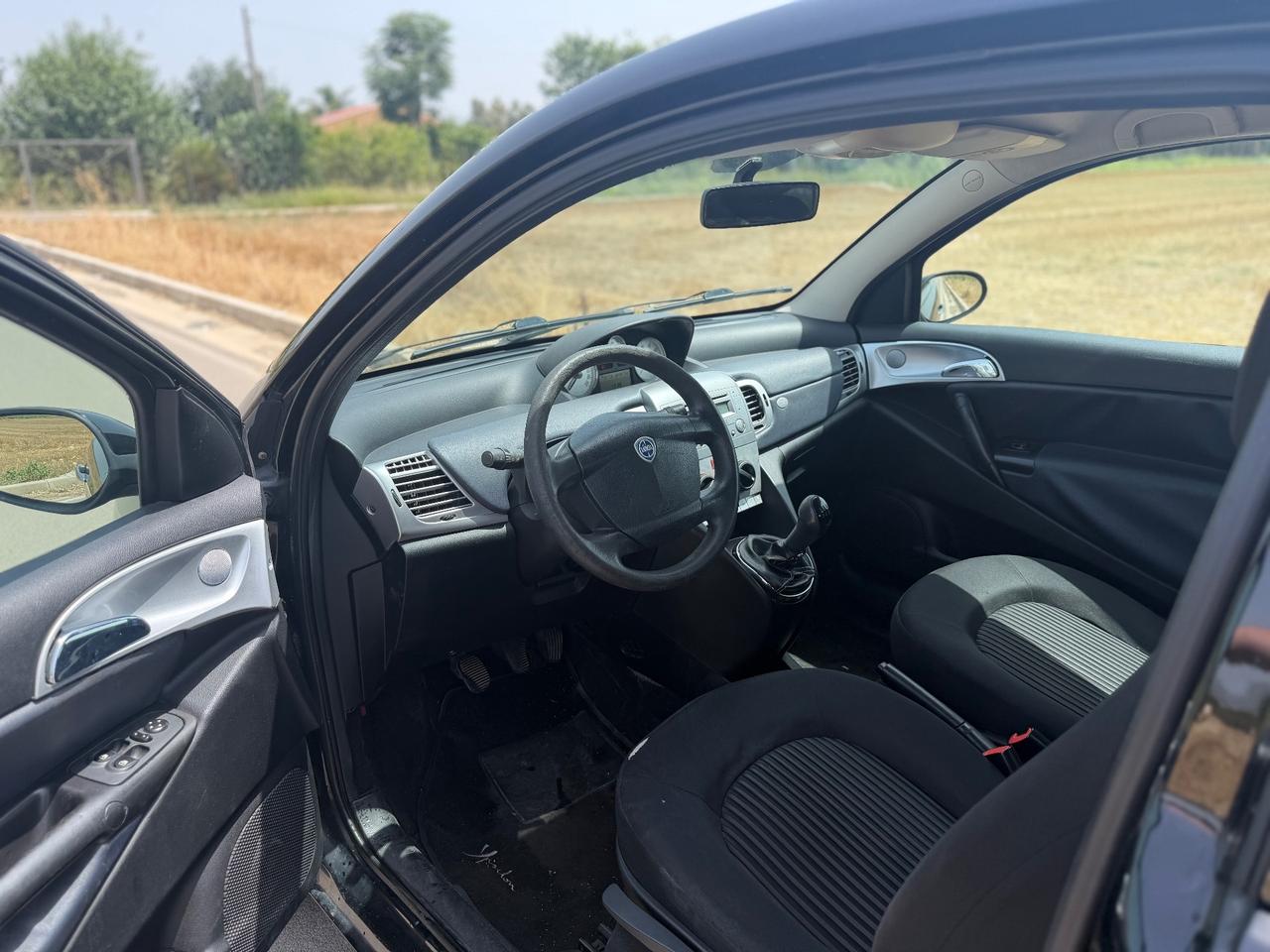 Lancia Ypsilon 1.3 MJT 75 CV Argento Diesel Neopatentati