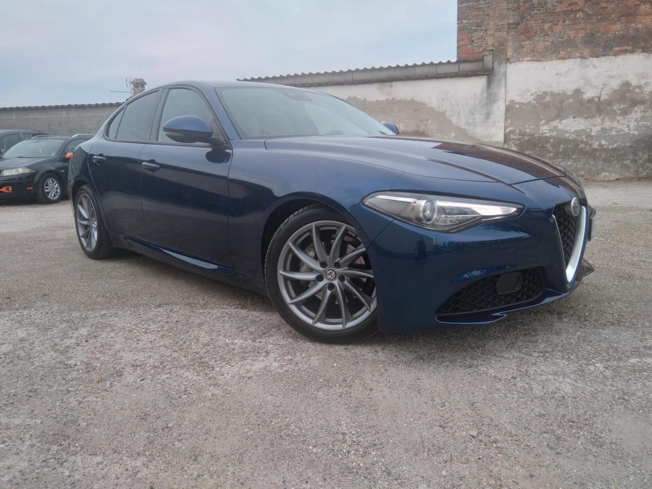 Alfa Romeo Giulia 2.2 Turbodiesel 180 CV AT8 Super