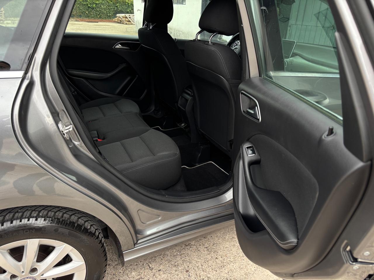 Mercedes classe B 180. Neopatentati. Garanzia