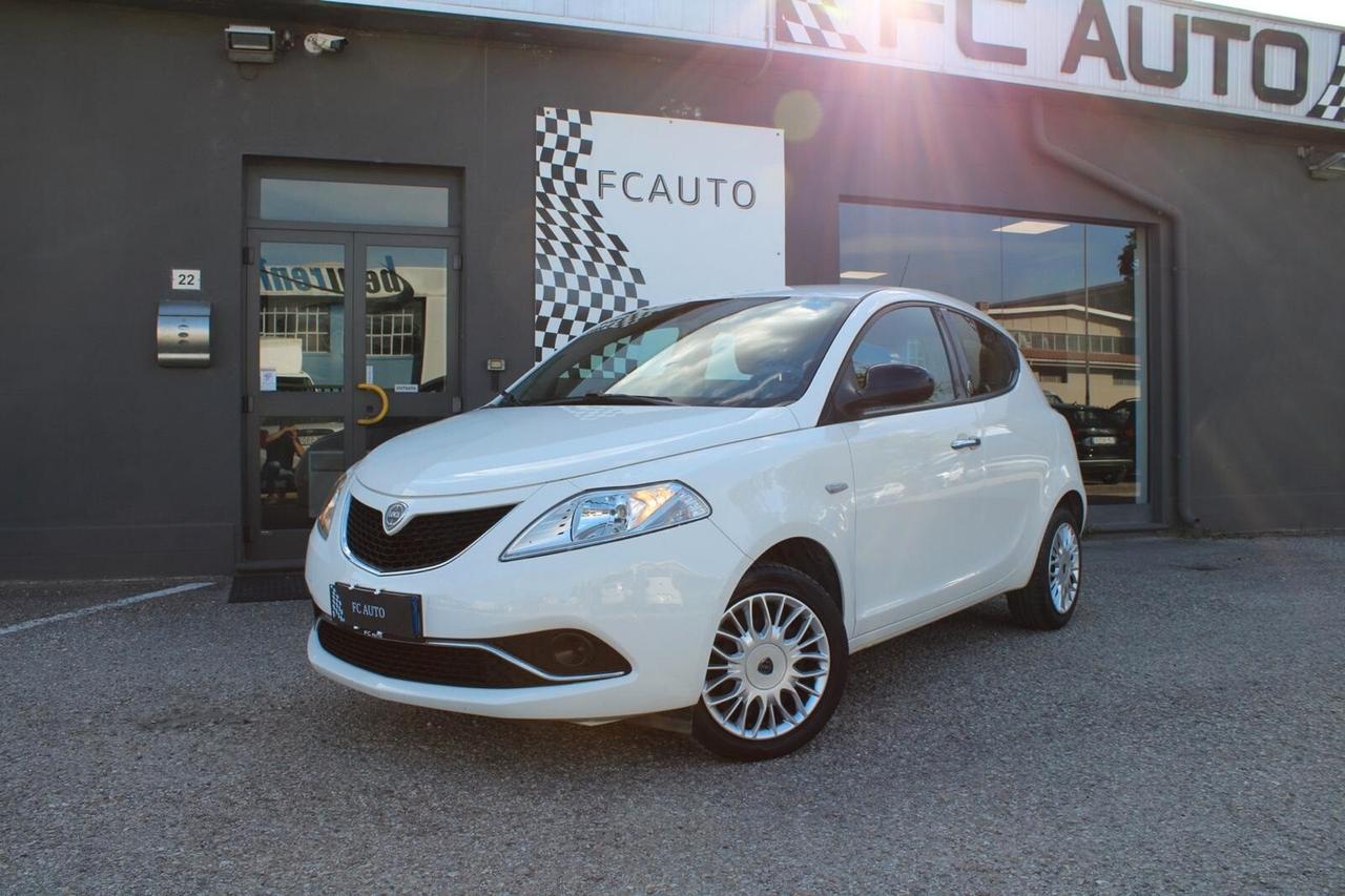 Lancia Ypsilon 1.2 69 CV 5 porte GPL Ecochic Gold