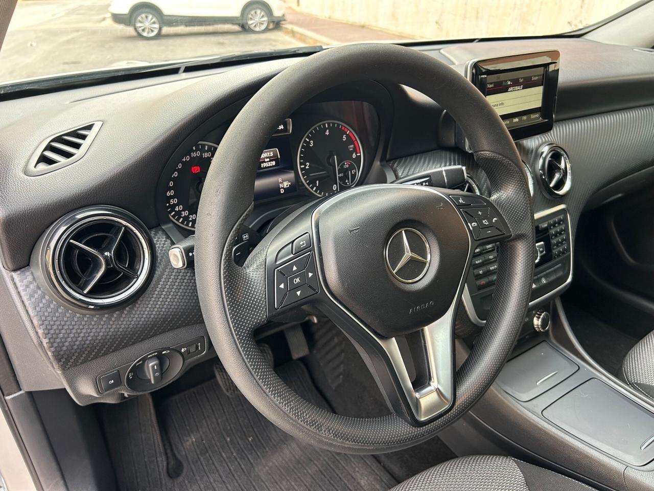 Mercedes-benz GLA 180 d Executive