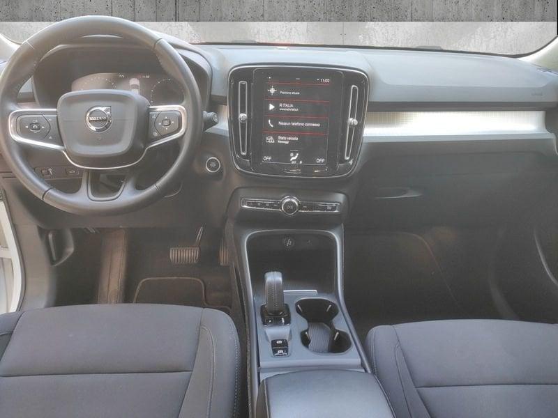 Volvo XC40 1.5 t2 Momentum auto my21