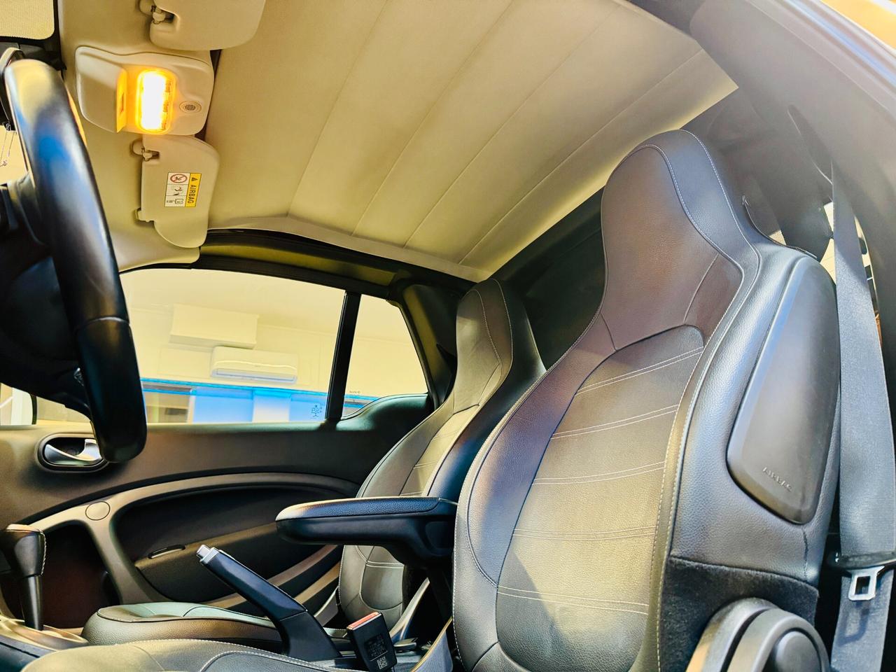 Smart ForTwo 90CV Brabus 0.9 Cabrio Autom / RetroCam Touch