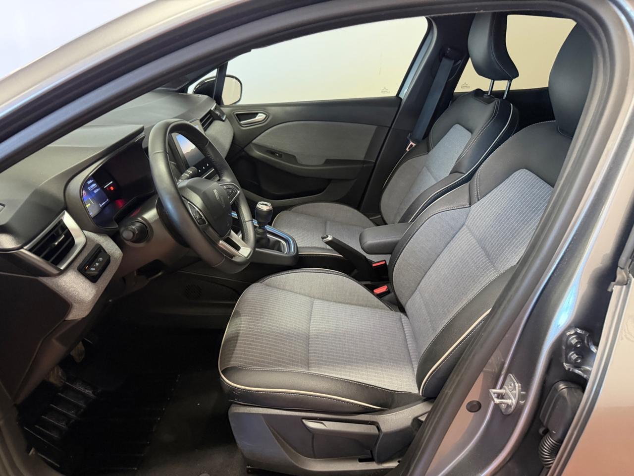 Renault Clio TCe 90 CV 5 porte Techno
