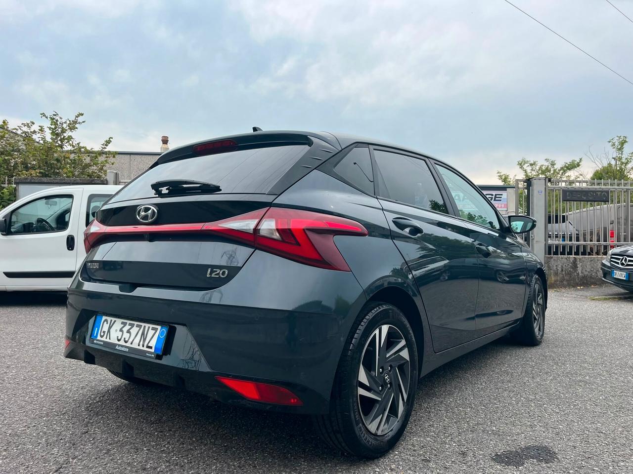 Hyundai i20 1.2 BENZ SOLO 69.000KM