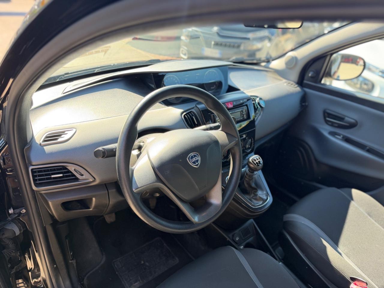 Lancia Ypsilon 1.2 69 CV 5 porte GPL Km Certificati