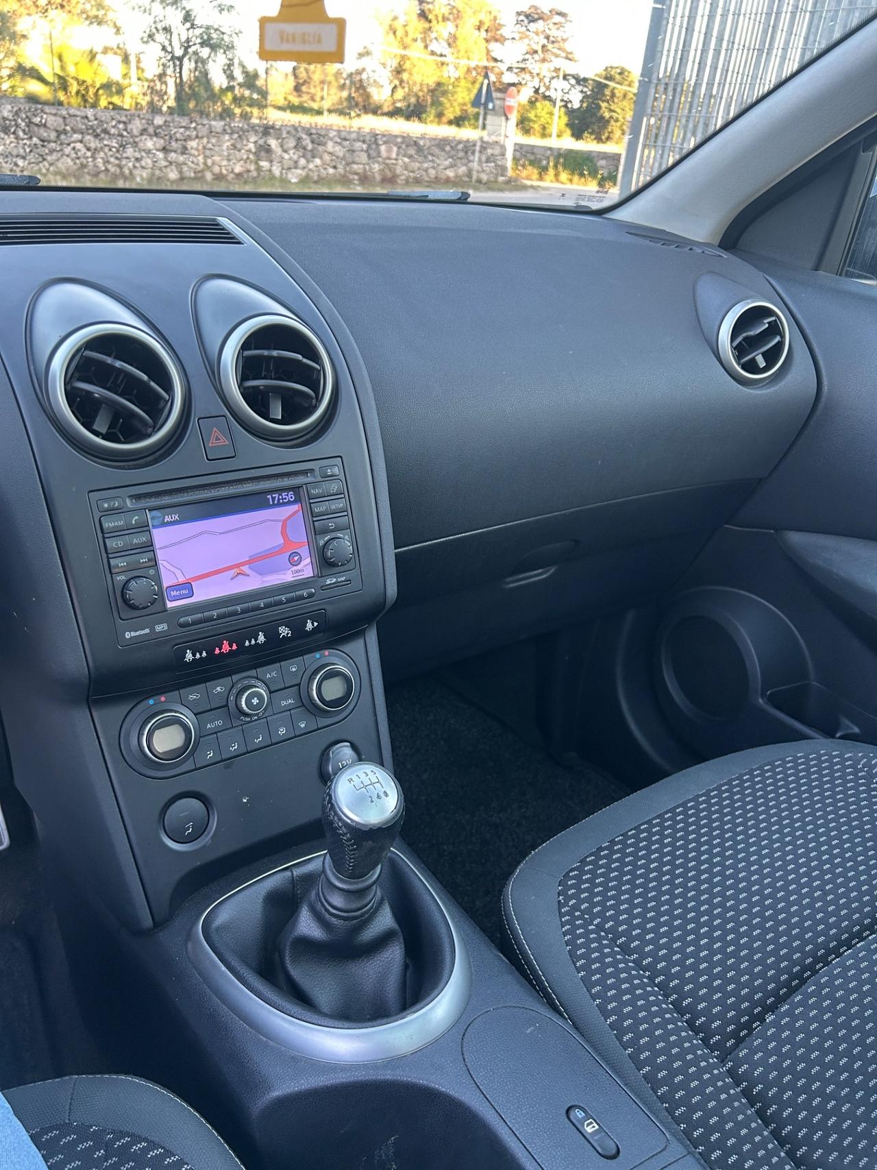 Nissan Qashqai 1.5 110 cv n-tec-2011/NAVI/TETTO/18”