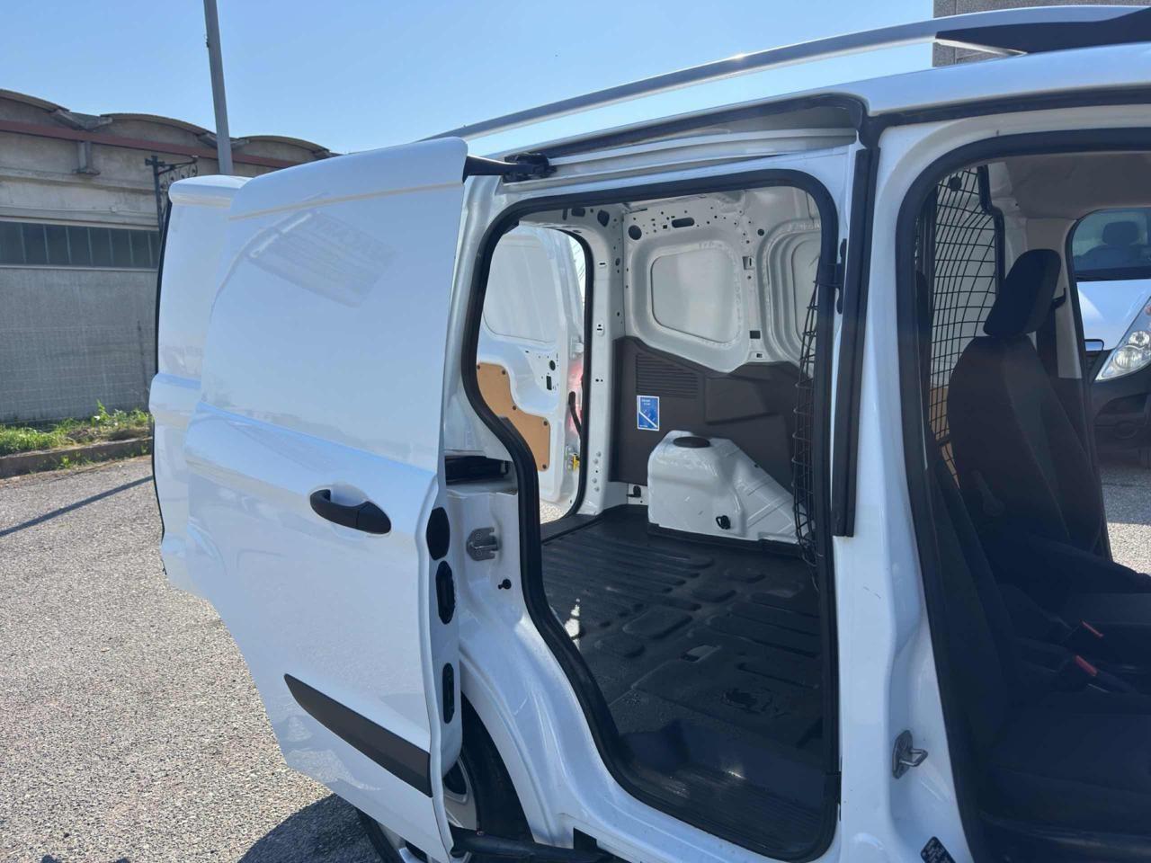 Ford Transit Courier 1.5 TDCi 75CV-OTTIME CONDIZIONI-SENSORI+IVA-E6D-