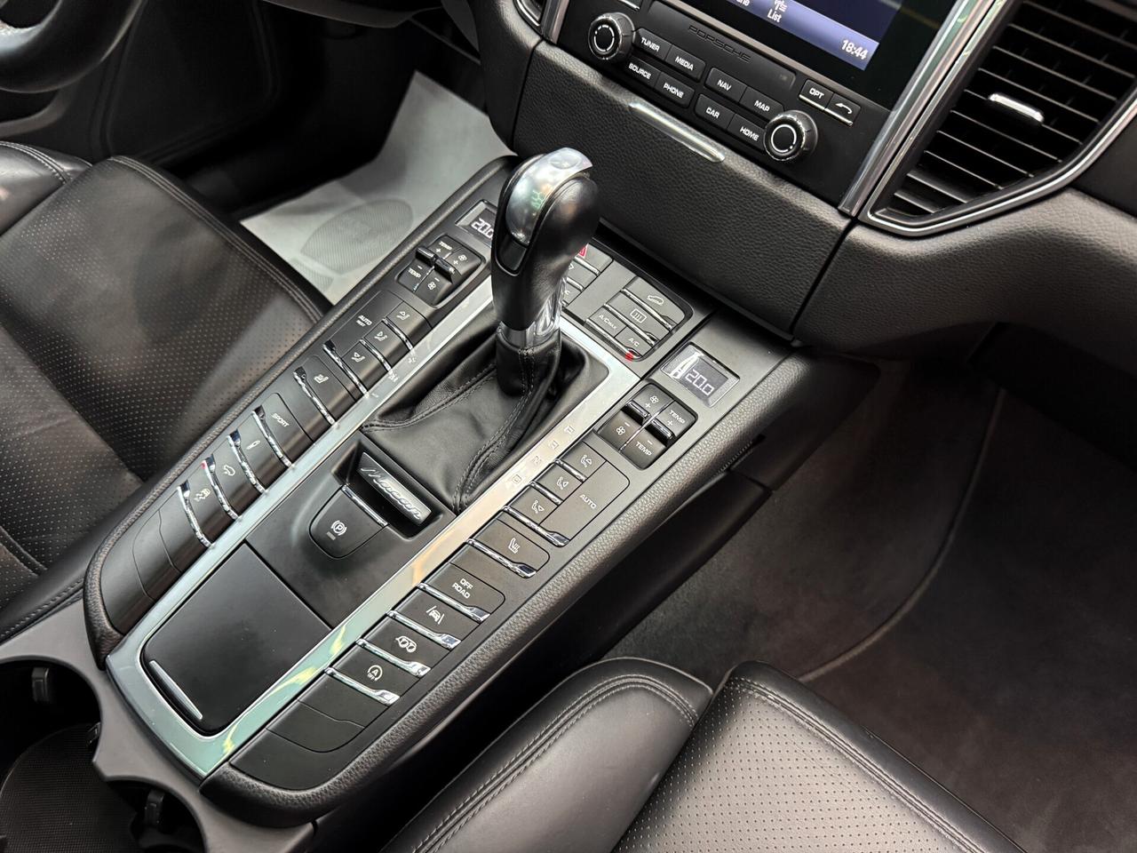 Porsche Macan 2.0 252CV PDK Tetto Panoramico