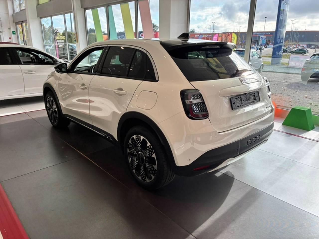 FIAT 600 IV 2023 - 600 1.2 hybrid La Prima 110cv auto