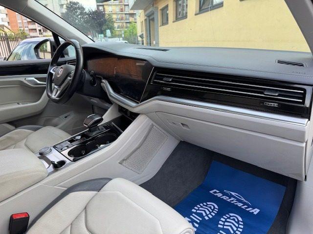 VOLKSWAGEN Touareg 3.0 V6 TDI SCR Advanced