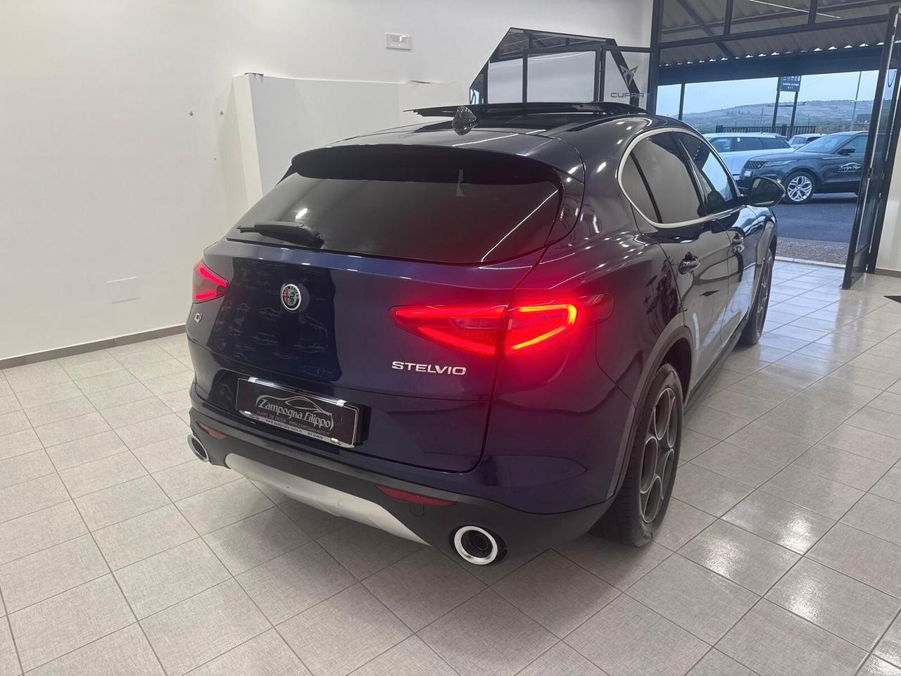 Alfa Romeo Stelvio 2.2 Q4 210 CV AT8 tetto panoramico