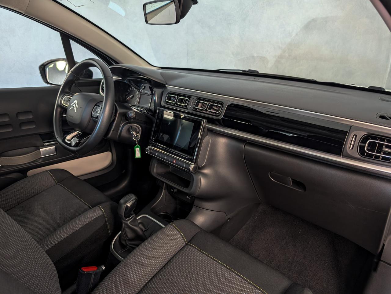 Citroen C3 1.2 puretech 83cv Shine