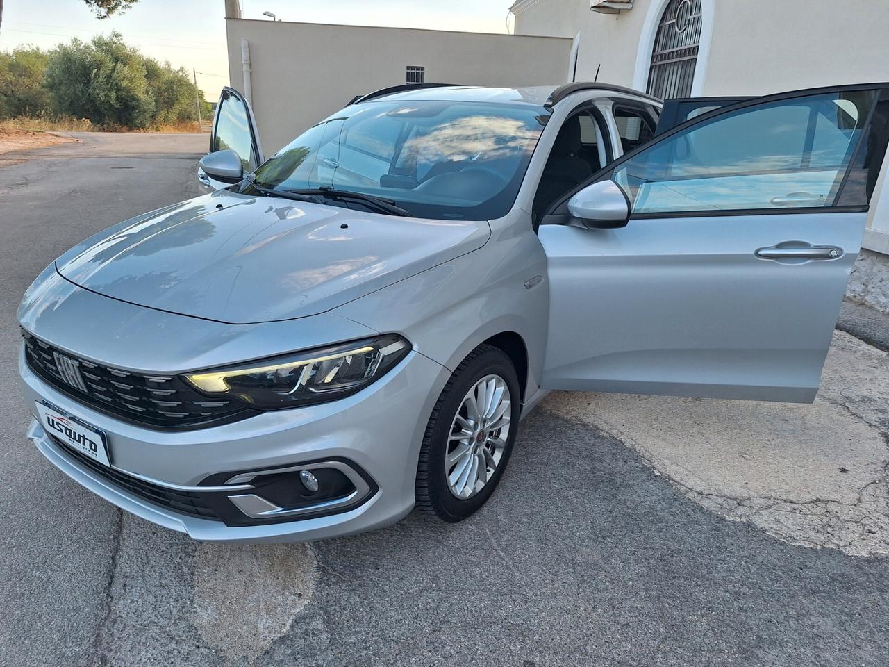 Fiat Tipo 1.6 MJT 130 CV SW LOUNGE NAVI LED
