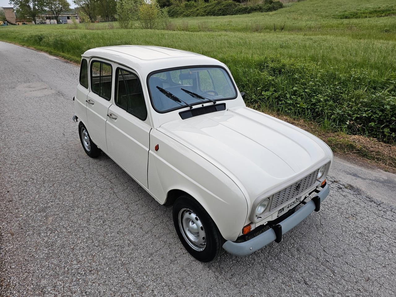 Renault 4 TL 950