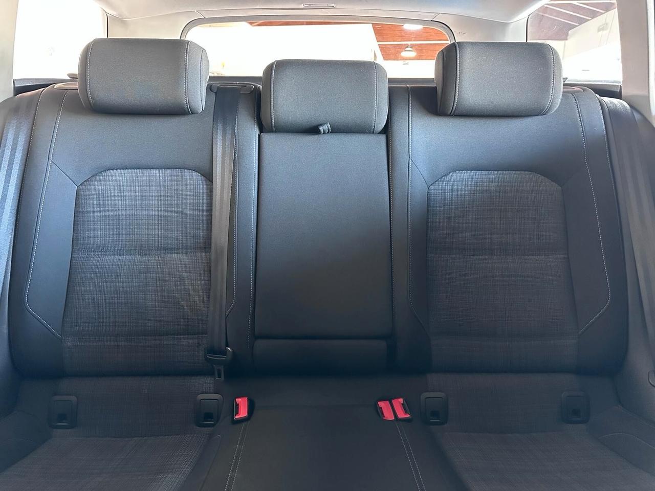 Volkswagen Passat Variant 2.0 TDI SCR EVO DSG Business