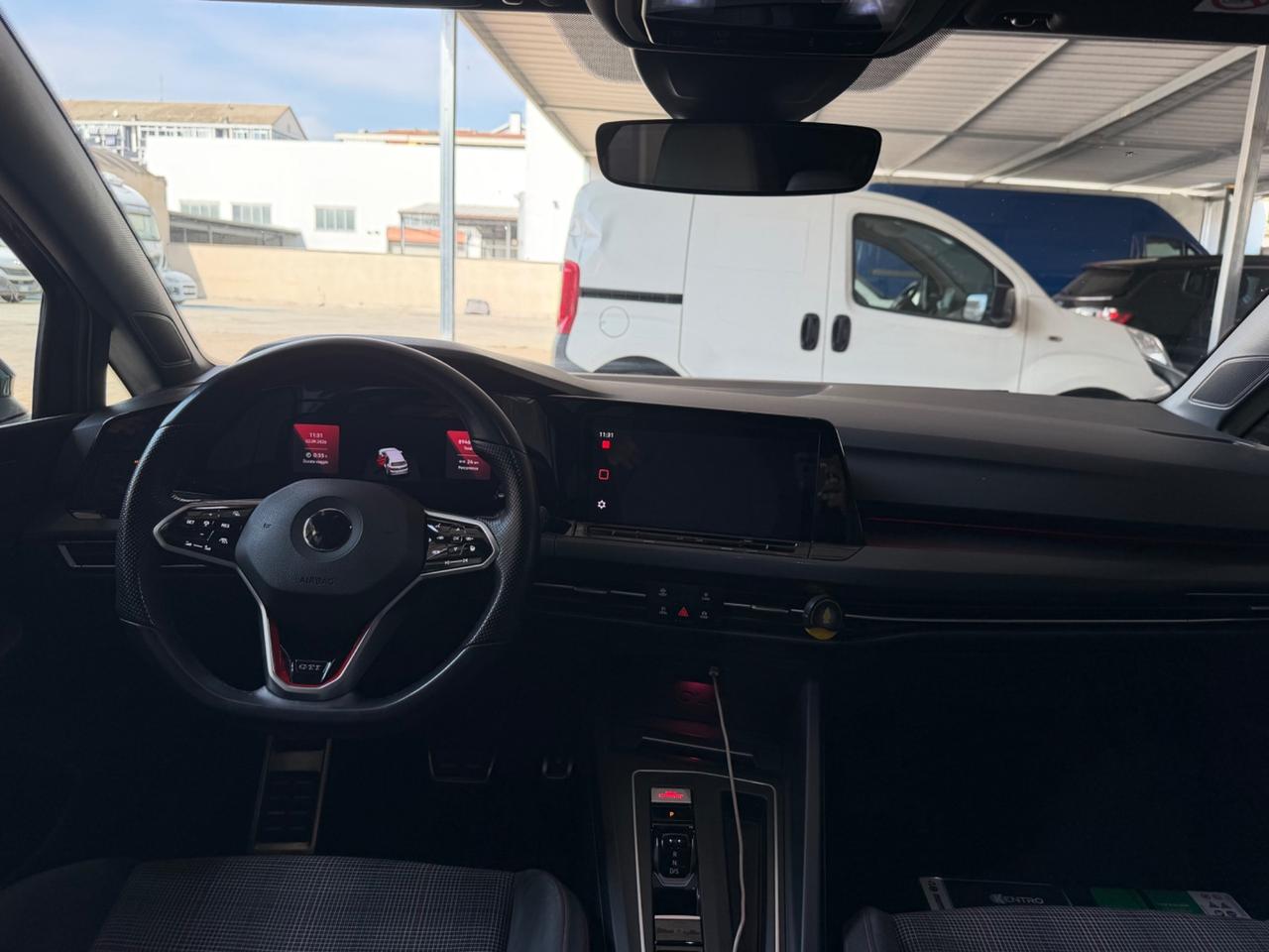 Volkswagen Golf GTI 2.0 TSI