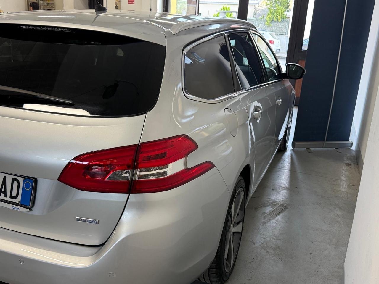 Peugeot 308 BlueHDi 120 S&S EAT6 GT Line